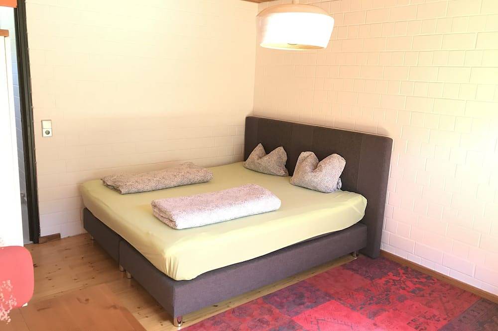 Exklusive Ferienwohnung Miro 25 m² in ruhiger Lage in Ziegelhausen (Heidelberg), Heidelberg