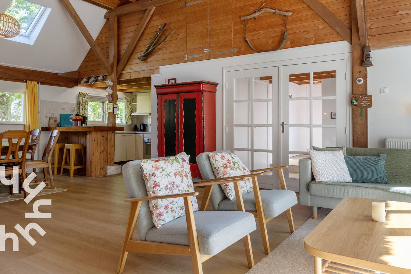 6 persons holiday home with enclosed garden by the water in Kalenberg in National Park Weerribben-Wieden