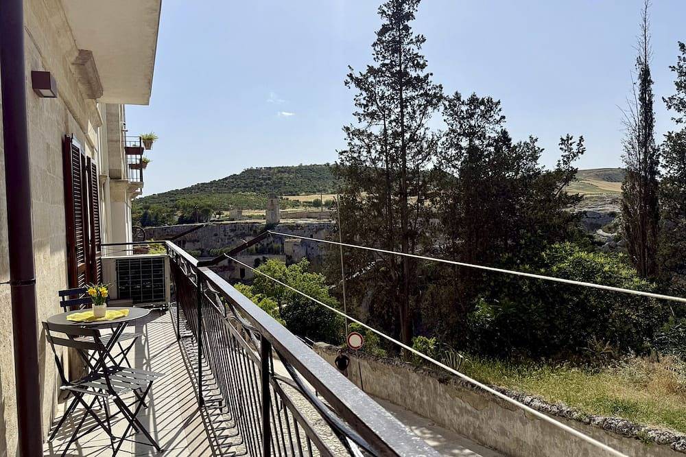 Apartamento entero, Aquamirae - Historic home with panoramic balcony - in Gravina in Puglia, Parque Nacional Alta Murgia