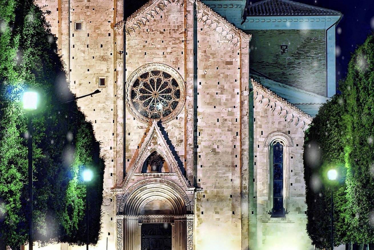 Entire apartment, The Salata in the urban garden: village within the village, medieval testimonies next to you. 7 km from beautiful sea beaches. . in Fermo (Village), Fermo