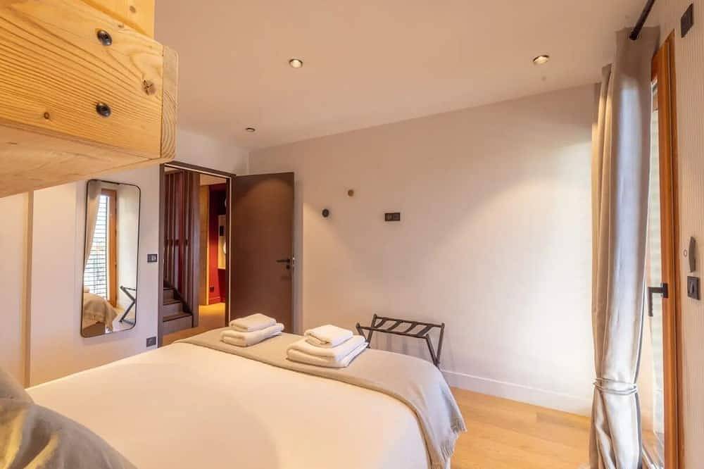 Exceptional 5-star chalet facing Mont Blanc - Jacuzzi & Sauna & Cinema in Hauteluce, Albertville und Umgebung