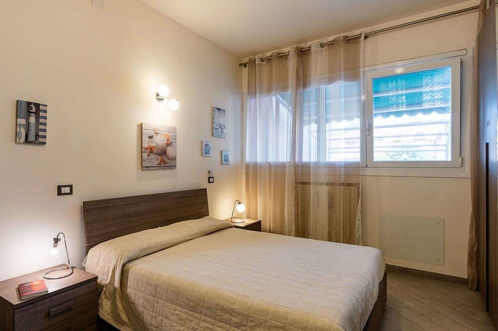 Entire apartment, Cosy apartment for 6 guests with A/C, Wifi and terrace in Ceriale, Riviera di Ponente