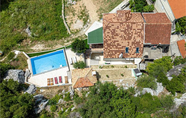 Moderne 170 m² große Wohnung mit Pool, Terrasse und 2,5 km Entfernung zum Strand in Viganj, Dubrovnik-Neretva