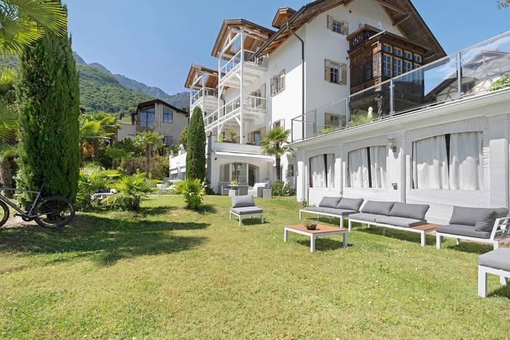 Apartamento inteiro, Apartamento 'Sonnenresidence Alpenhof' com Vista Montanha, Varanda e Wi-Fi in Termeno sulla Strada del Vino, Alpes do Vale de Non