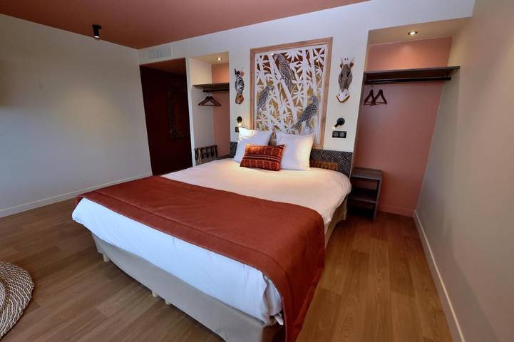 Hôtel pour 5 personnes, avec vue et terrasse à Lumigny-Nesles-Ormeaux - 3