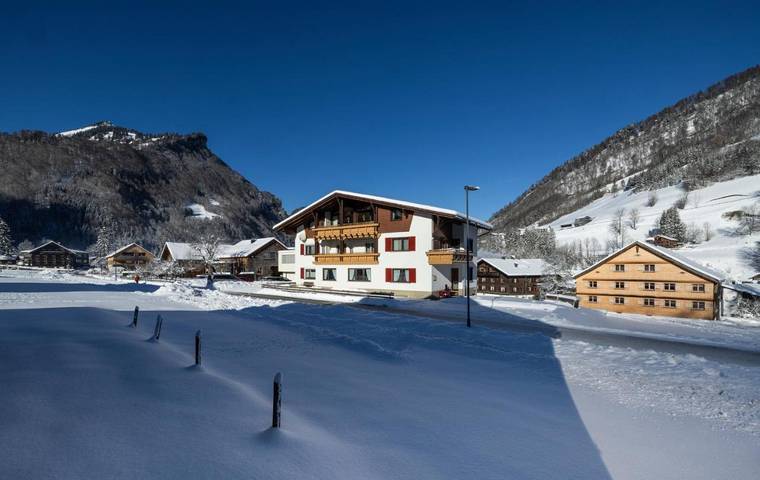 Maison d’hôte pour 2 personnes, avec vue ainsi que jardin et sauna, adapté aux familles à Mellau - 3