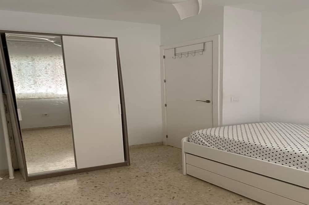 Apartamento entero, Apartamento en San Fernando cerca playa in San Fernando, Costa de la Luz
