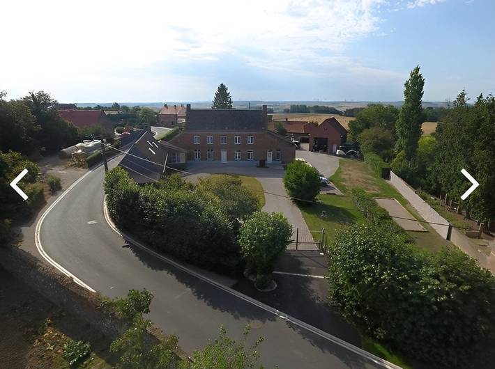 Chambre d’hôte pour 4 personnes, avec jacuzzi et jardin, animaux acceptés à Dohem