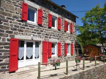 Gîte pour 6 personnes, avec terrasse en Haute-Loire