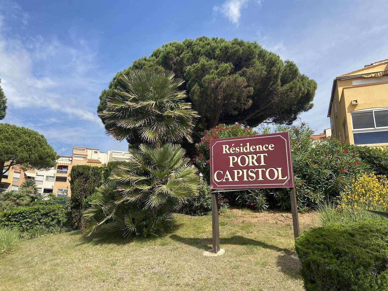 Appartement entier, Studio 4 pers avec piscine et parking à 1200m de la plage in Cap d'Agde, Agde