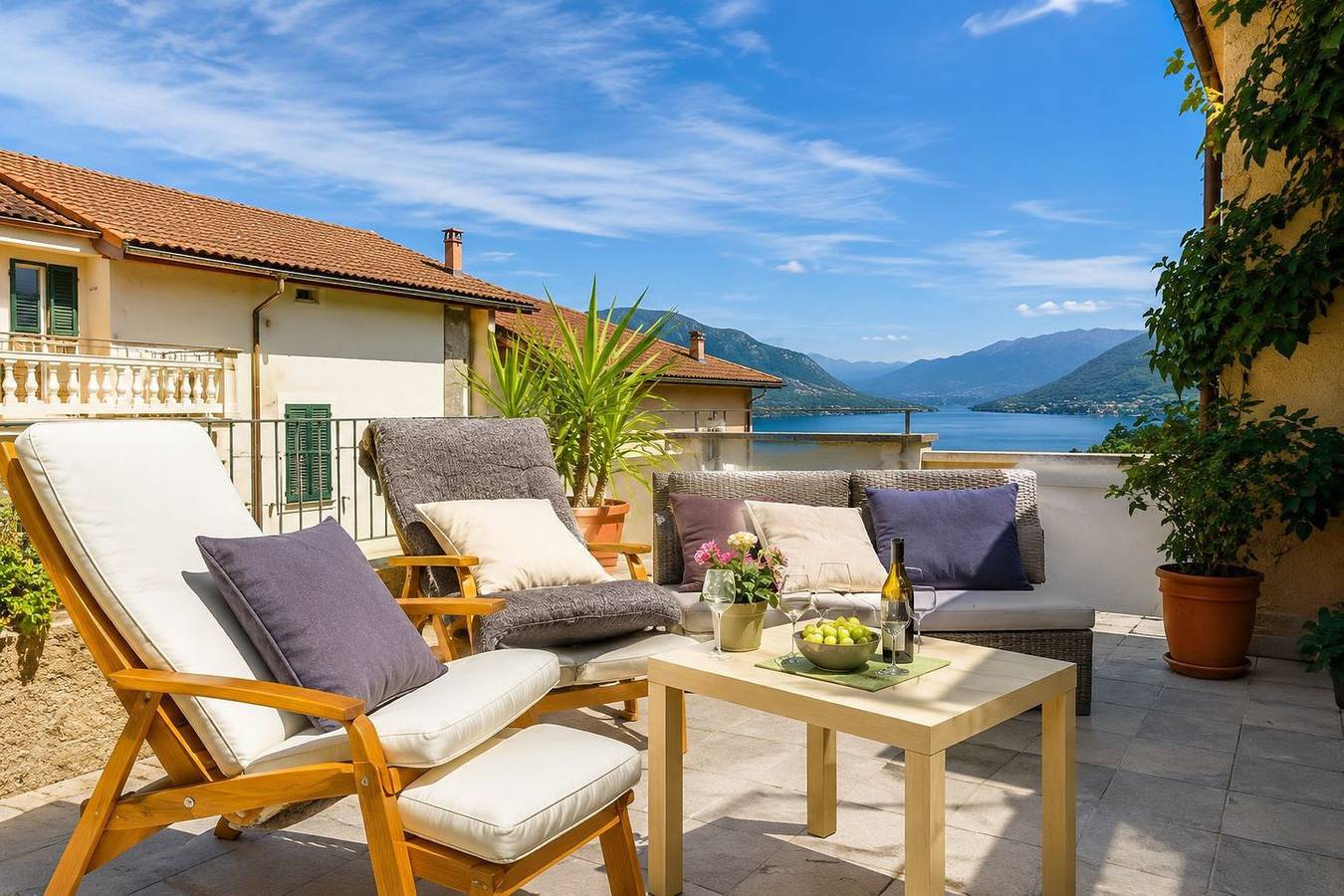 Ganze Wohnung, Gelsomino Ferienwohnung am See in Acquaseria, Comune di San Siro