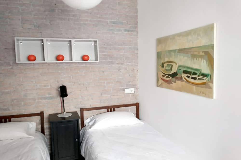 Barceloneta apartment with balcony in Barcelona Centre, Barcelona