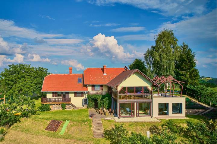 Ferienhaus für 6 Personen, mit Balkon und Sauna, kinderfreundlich