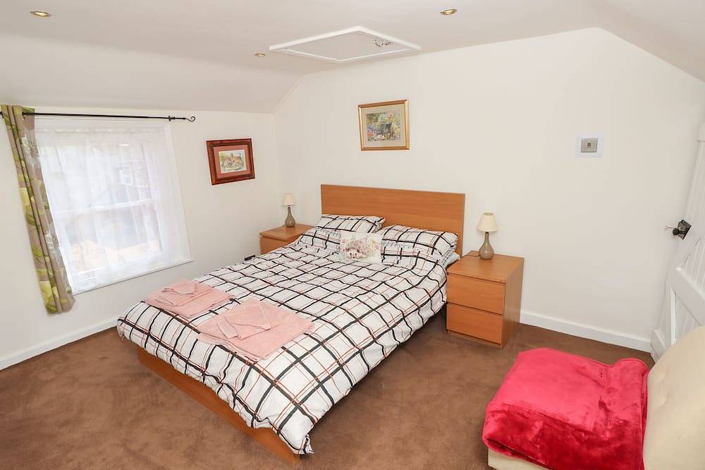 Castle Cottage, pet friendly, with a garden in Carisbrooke in Newport (Isla de Wight), Isla de Wight