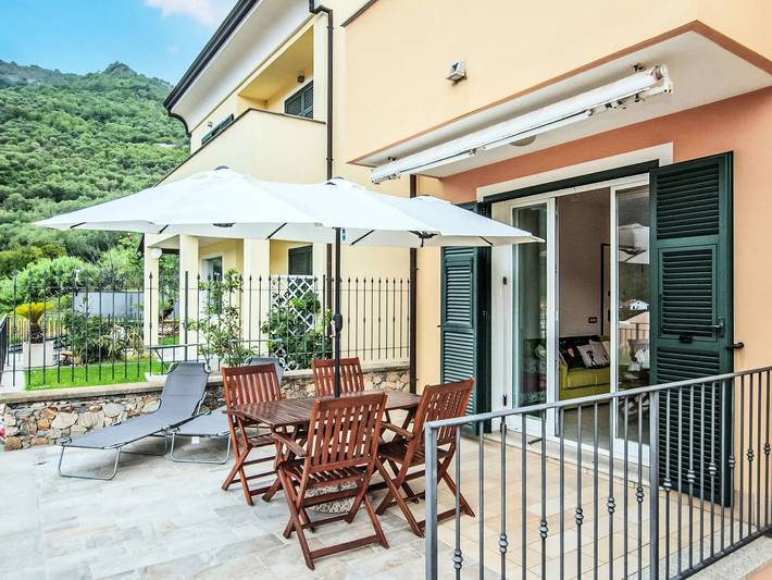Appartamento per 5 persone, con Terrazza a Toirano