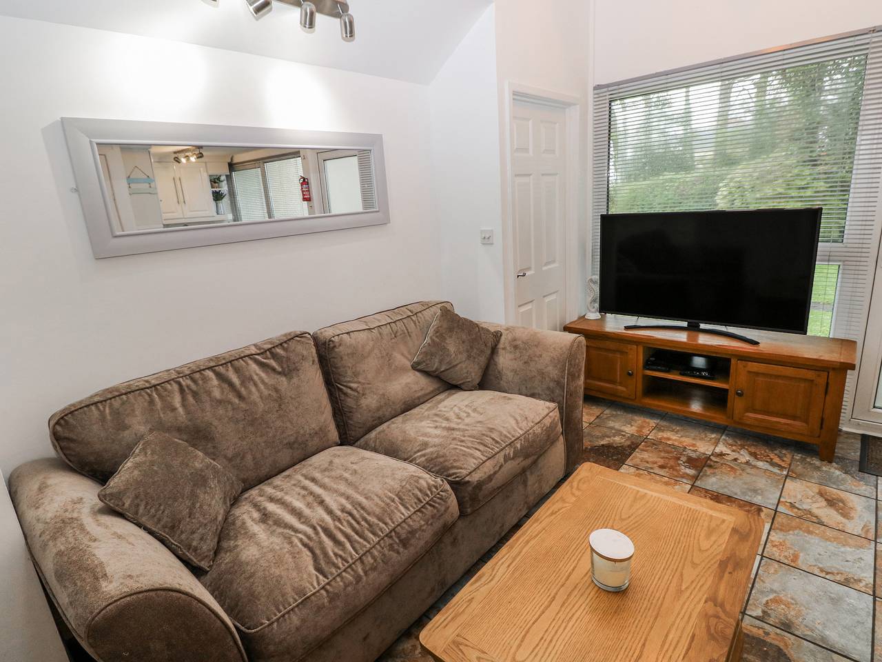 Trelessy Lodge in Amroth, Pembrokeshire