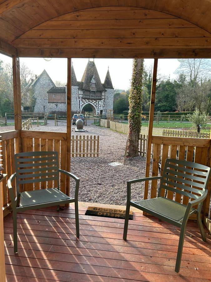 Camping pour 2 personnes, avec Jacuzzi et Terrasse ainsi que Jardin et Vue