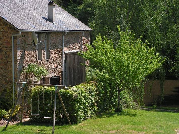 Location de vacances pour 4 personnes, avec vue sur le lac ainsi que jardin et vue, animaux acceptés à Ouroux-en-Morvan - 2
