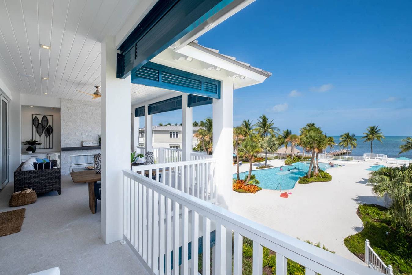 Ganze Wohnung, Modern Keys Penthouse W/ Private Beach & Pool! in Upper Matecumbe Key, Islamorada
