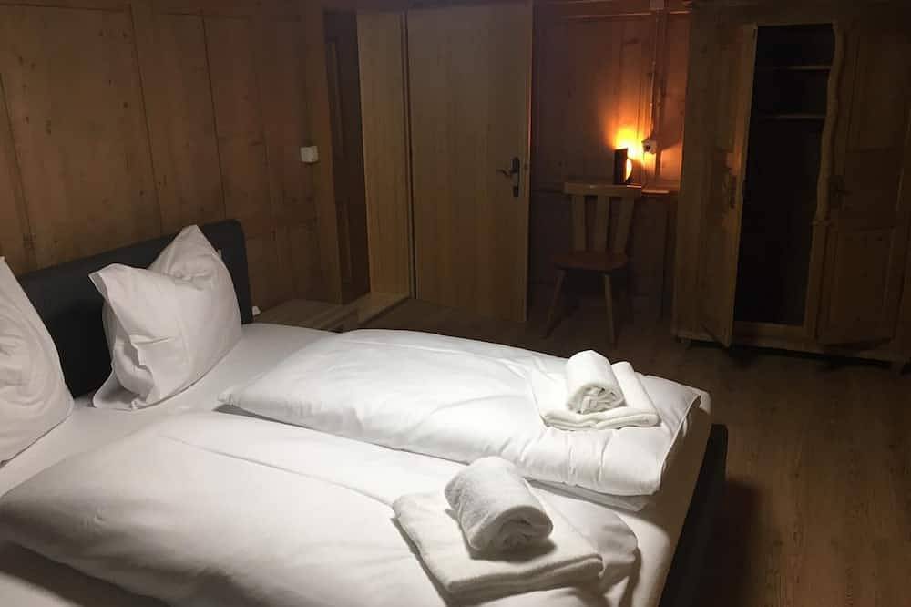 Ganze Wohnung, Urige Ferienwohnung in Bauernhaus in Schröcken, Bregenzerwald