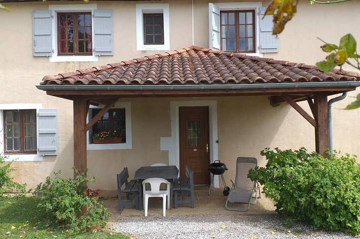 Location de vacances pour 6 personnes, avec jardin dans Horsarrieu