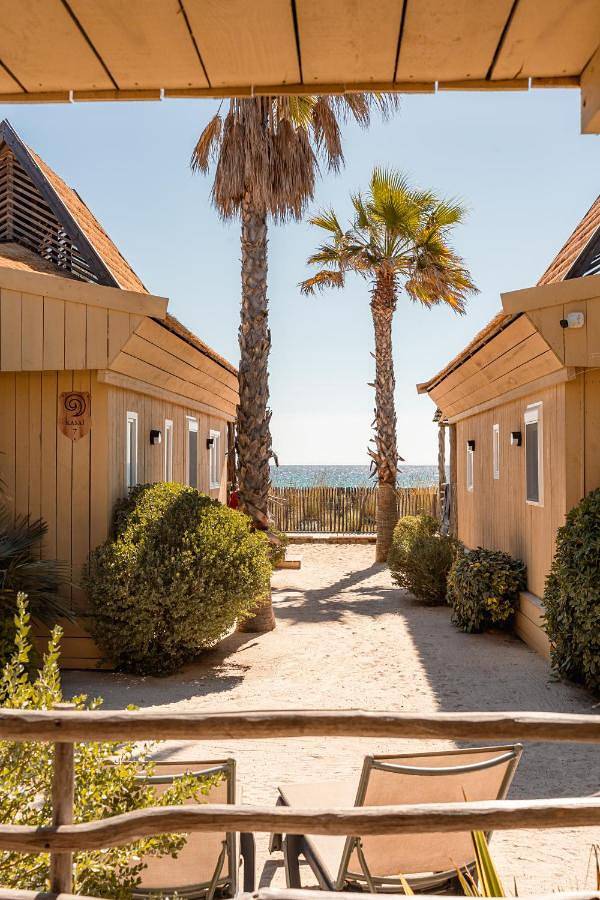 Parc de vacances pour 6 personnes, avec bassin pour enfant et piscine ainsi que jardin et vue dans le Sud de la France - 4