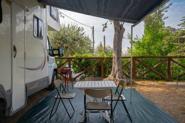 Bungalow für 6 Personen, mit Garten und Pool sowie Ausblick, mit Haustier in Kampanien