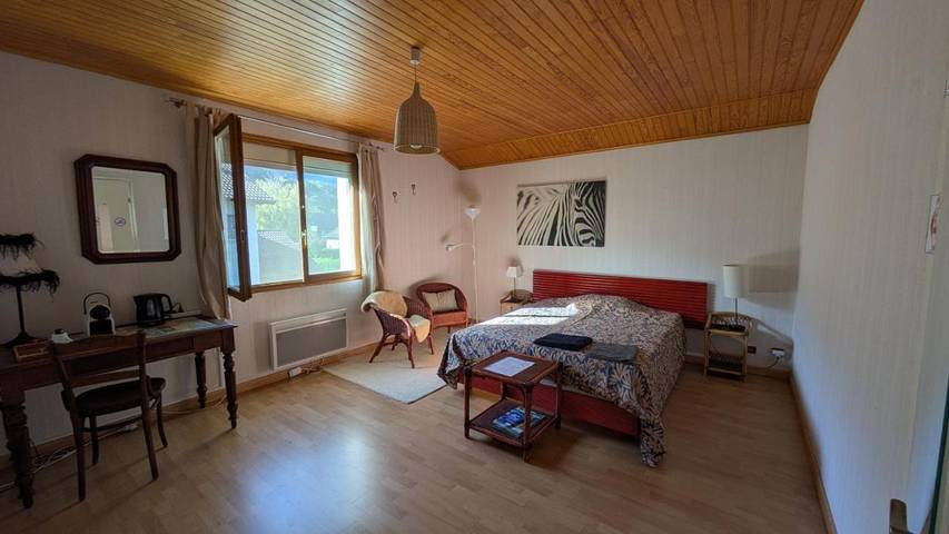Gîte pour 2 personnes, avec Terrasse ainsi que Jardin et Vue à Varces-Allières-et-Risset