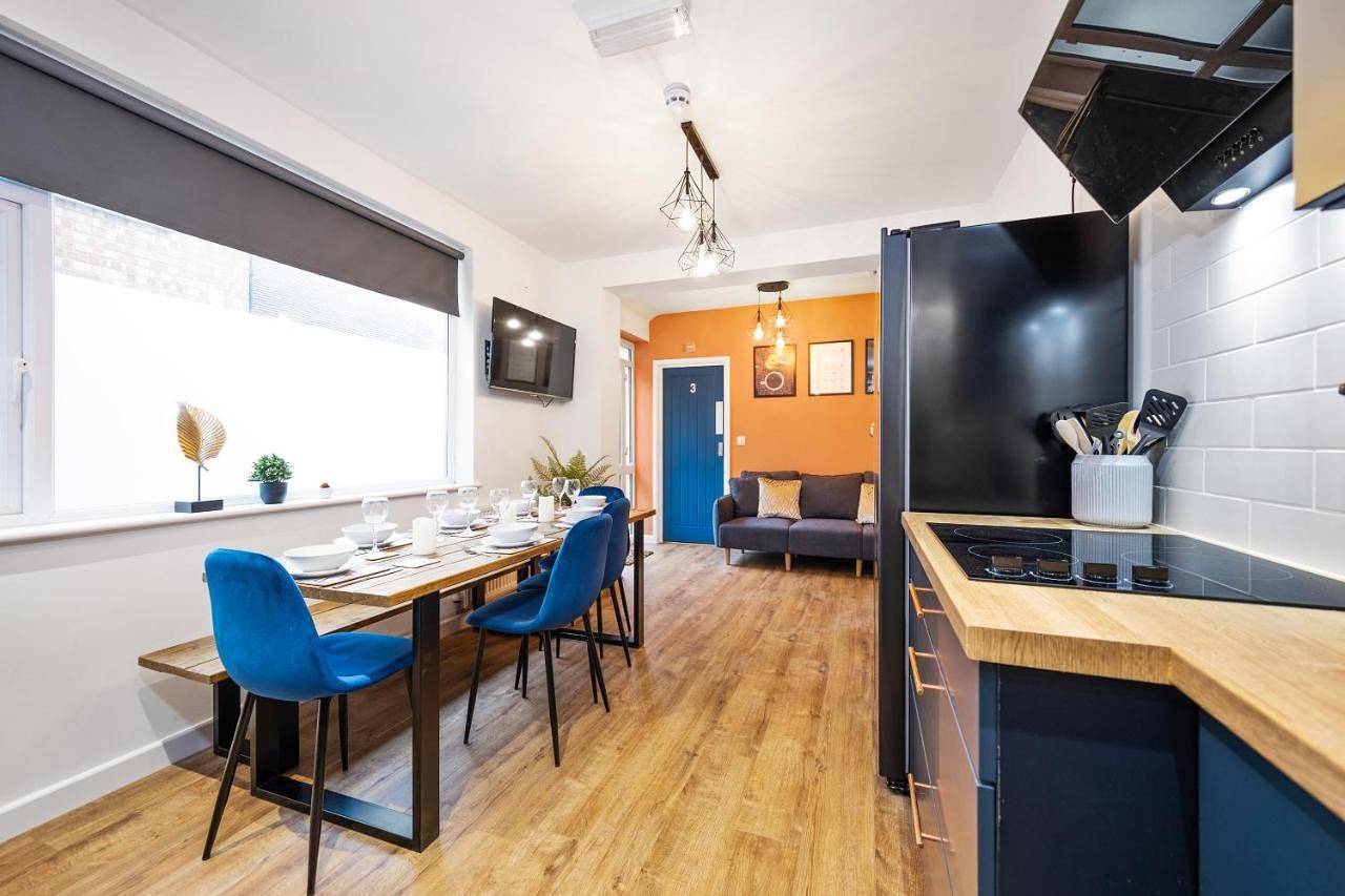 Holiday Home in Coventry, Birmingham Area