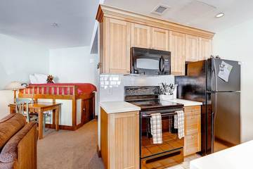 Vacation Apartment for 7 Guests in Park City UT, Utah, Picture 2