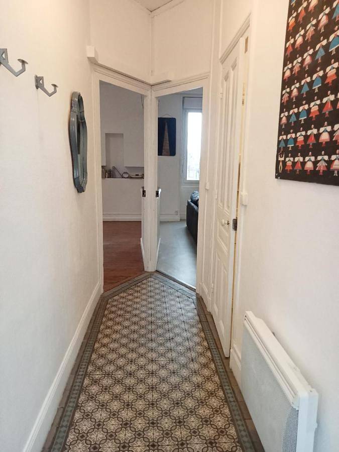 Appartement entier, One-Bedroom Apartment in Montceau-les-Mines, Région de Chalon-sur-Saône