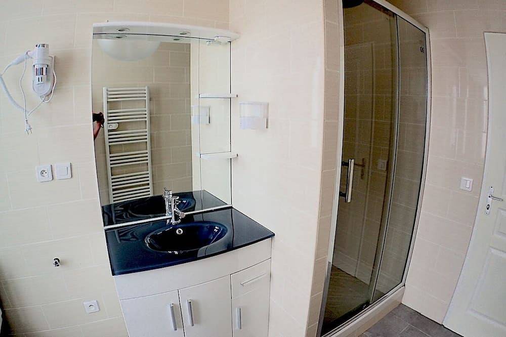 Appartement entier, Appartement 1 étage privatisé in Abbeville, Région d'Abbeville
