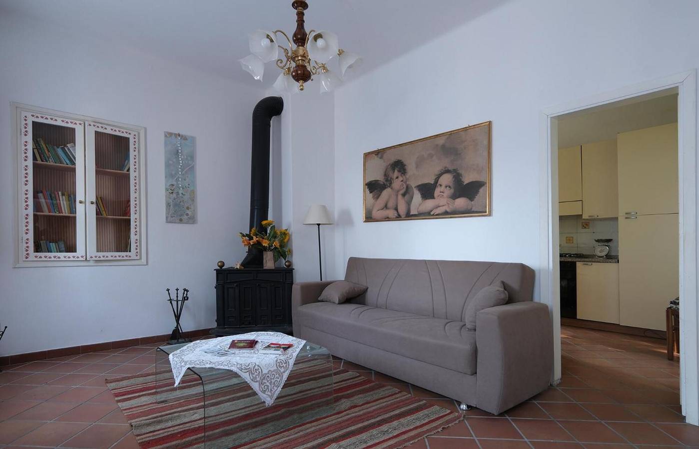 Appartement entier, Appartement 'Villa Pini - Franca' avec piscine partagée, Wi-Fi et climatisation in Sarzana, Parc naturel régional de Montemarcello-Magra-Vara