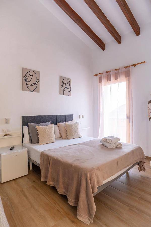 Budget Double Room in Platja de Tabarca, Costa Blanca