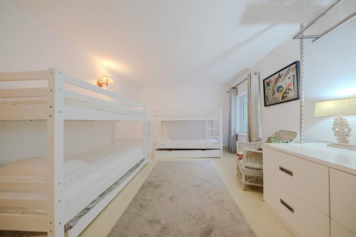 Location de vacances pour 19 personnes, avec terrasse ainsi que jardin et vue sur l’océan dans Colares - 4