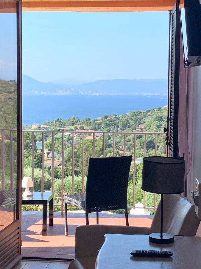 Hôtel pour 2 personnes, avec jardin ainsi que piscine et vue dans Portigliolo - 3