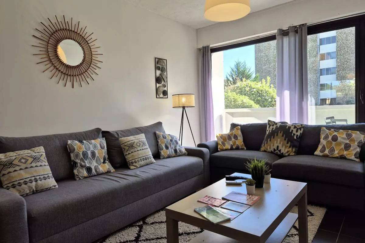 Apartamento entero, Apartamentos para 6 personas in Pessac, Región de Burdeos