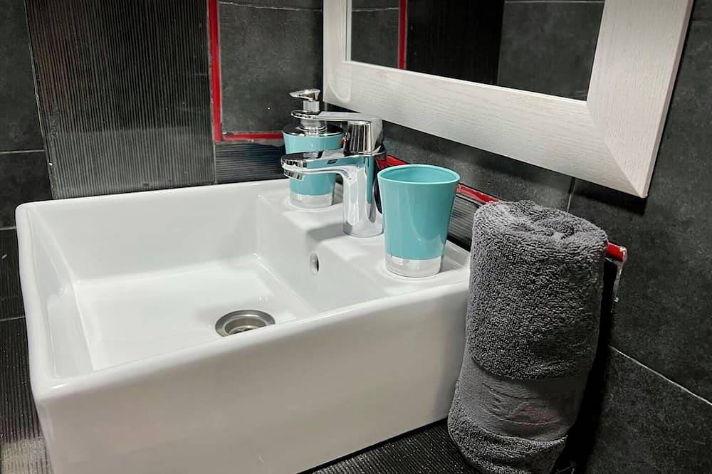 Casa Los Geranios Ideal Para Relajarte en Familia o con Amigos in Arcos de la Frontera, Pueblos Blancos