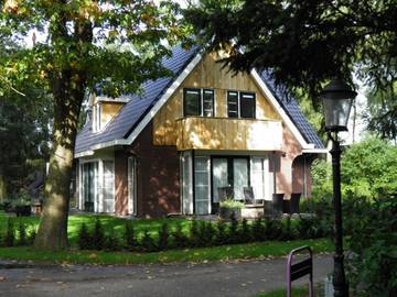 Ferienpark für 20 Personen, mit Terrasse und Garten in den Niederlande