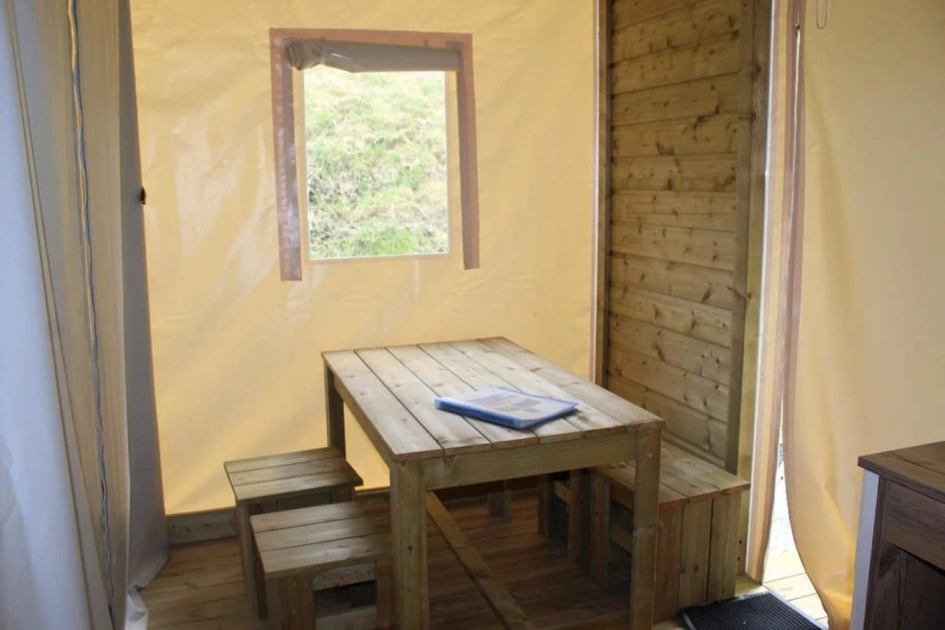 Zecamping 3 étoiles piscine couverte tente Bbq 20m2 in Bois de Cise, Mers-les-Bains