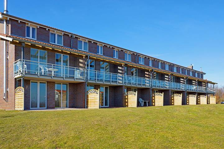 Ferienwohnung für 6 Personen, mit Garten und Sauna sowie Seeblick in Hohenkirchen