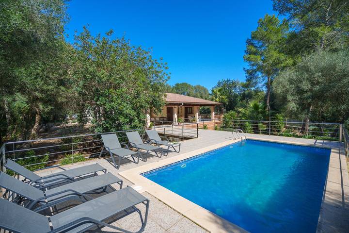 Villa pour 6 personnes, avec terrasse et jardin à Sa Pobla