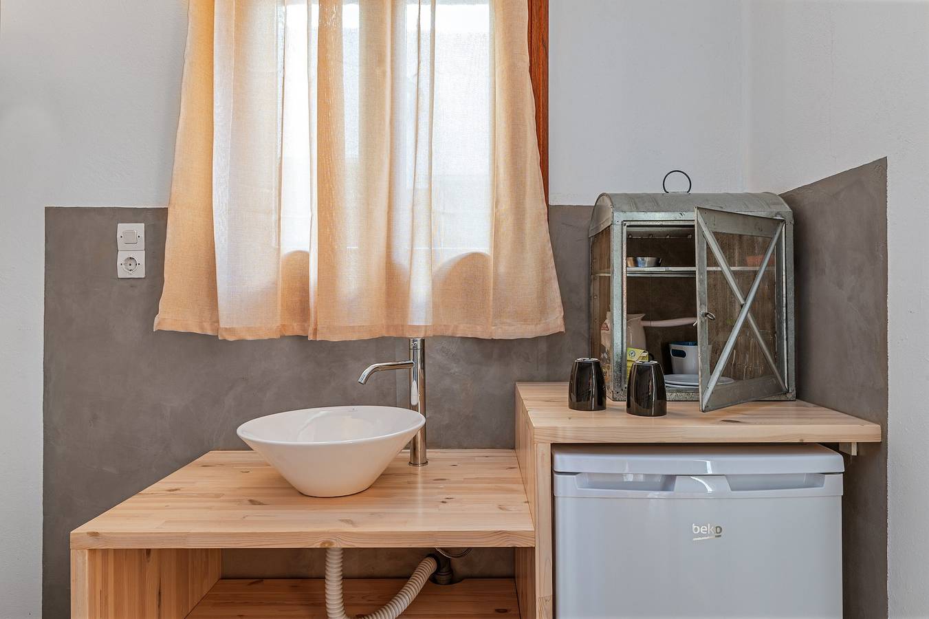 Studio 'En Tino 1' avec balcon, Wi-Fi et climatisation in Tinos