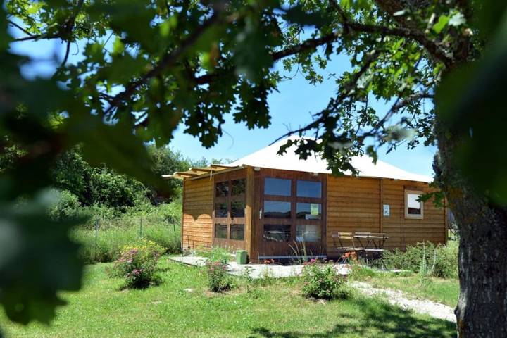 Tente pour 5 personnes, avec sauna dans Sologne