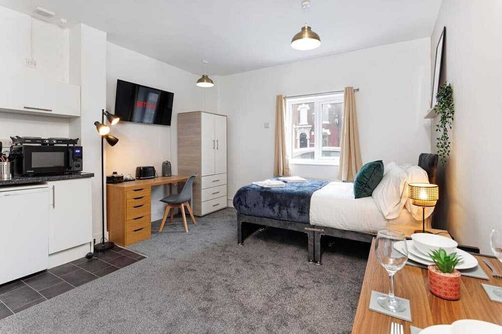 Entire apartment, Studio 1 • City Centre • Fast Wifi • Smart Tv in Middlesbrough, North East England