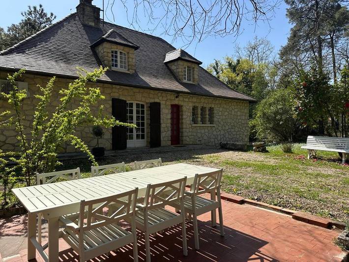 Location de vacances pour 11 personnes, avec piscine et jardin, animaux acceptés à Margueron - 2