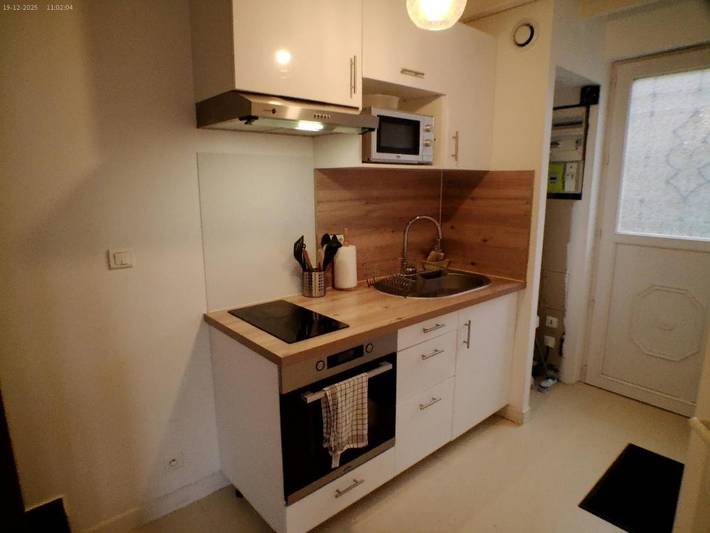 Gîte pour 4 personnes, avec terrasse et jardin à Lussac-les-Châteaux - 2