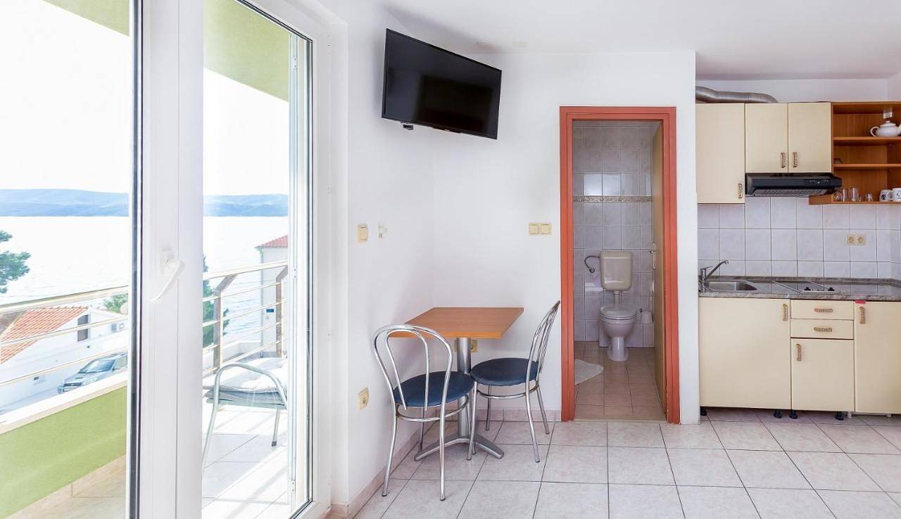 Aga beach suites in Omiš (Dalmatia), Omiš