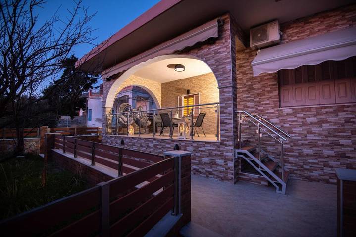 Appartement de vacances pour 4 personnes, avec jardin ainsi que balcon et vue