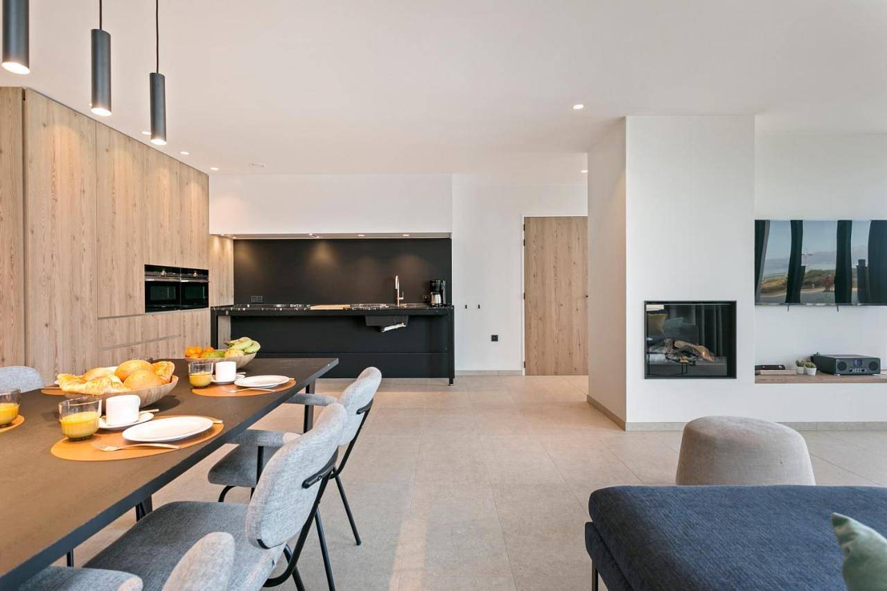 Geheel appartement, Vloed in De Panne, Belgische Kust